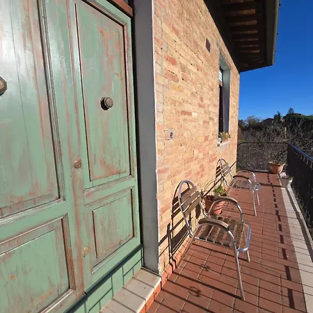 Podere Ponticini 아파트
